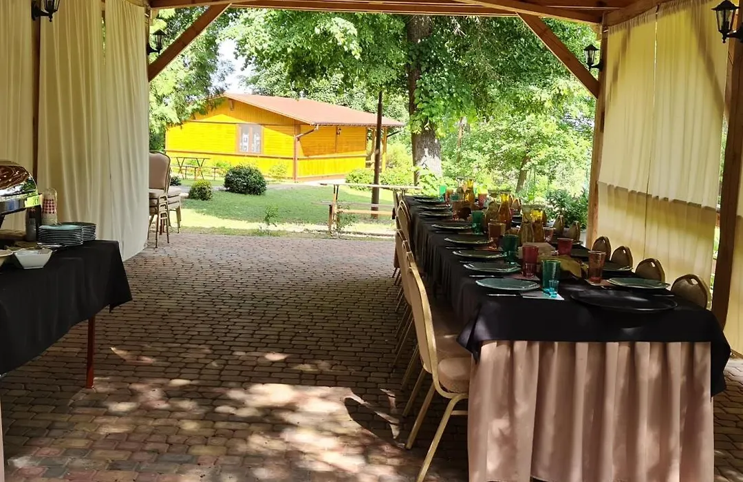 Osrodek Wypoczynkowy Zacisze Hotel Domki Letniskowe Noclegi-1