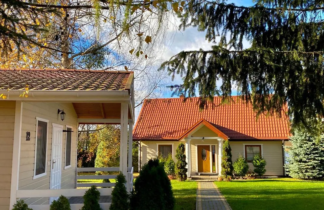 Resort Wejsunek domki na plaży-1