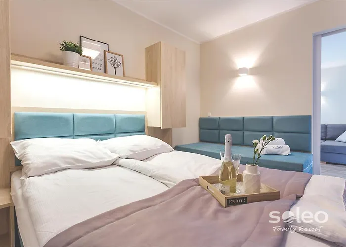 SOLEO Family Resort - domki 3 min od Morza - 3 Baseny, 3 Jacuzzi, Sauna, ANIMACJE, Małpi Gaj, 3 Sale Zabaw, 4 Place Zabaw, 2 Restauracje Rewal